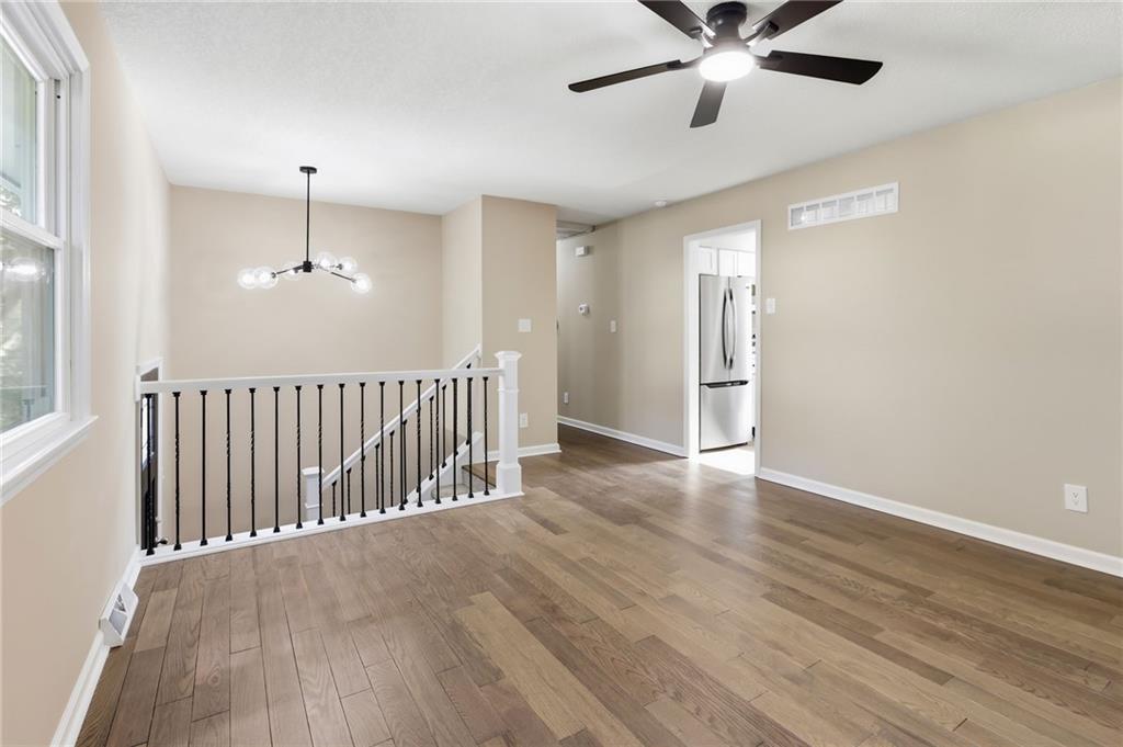 1201 Sw Mission Place Property Photo 5