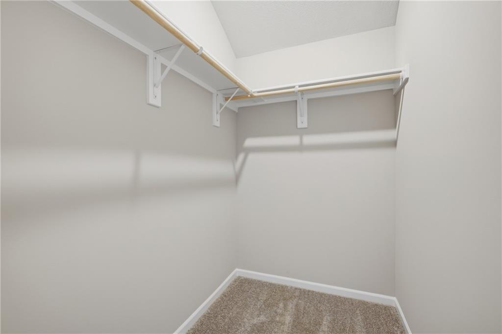 572 W Bluebird Street Property Photo 14