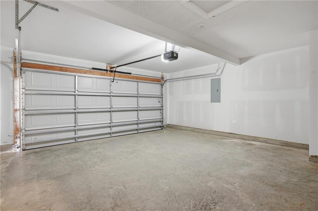 572 W Bluebird Street Property Photo 18