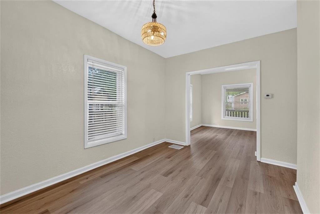 433 Oakley Avenue Property Photo 9