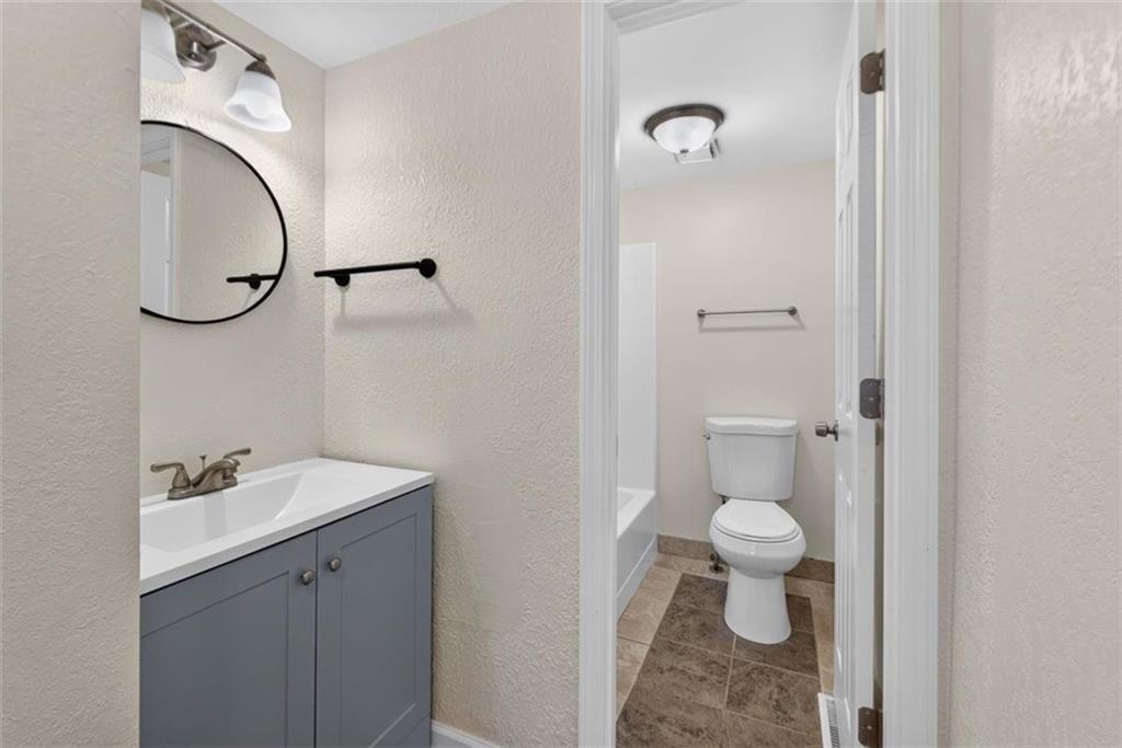 433 Oakley Avenue Property Photo 16