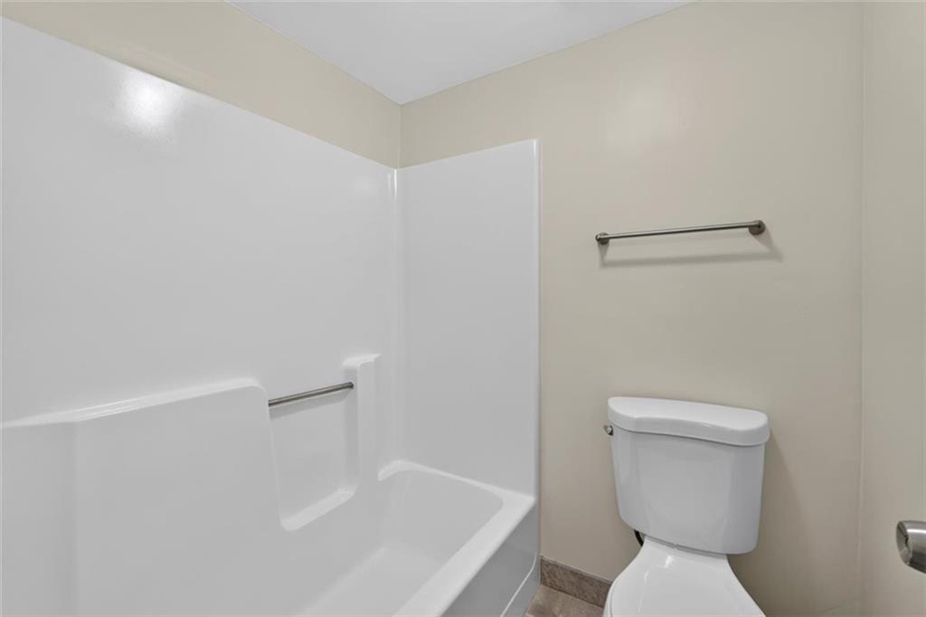 433 Oakley Avenue Property Photo 17
