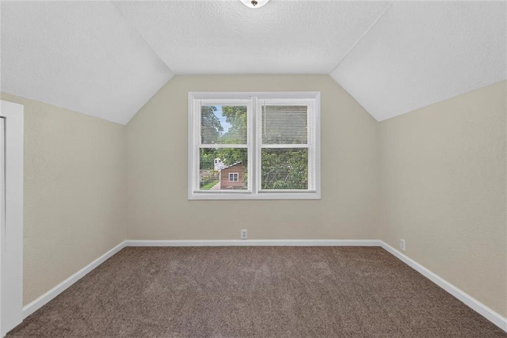 433 Oakley Avenue Property Photo 19