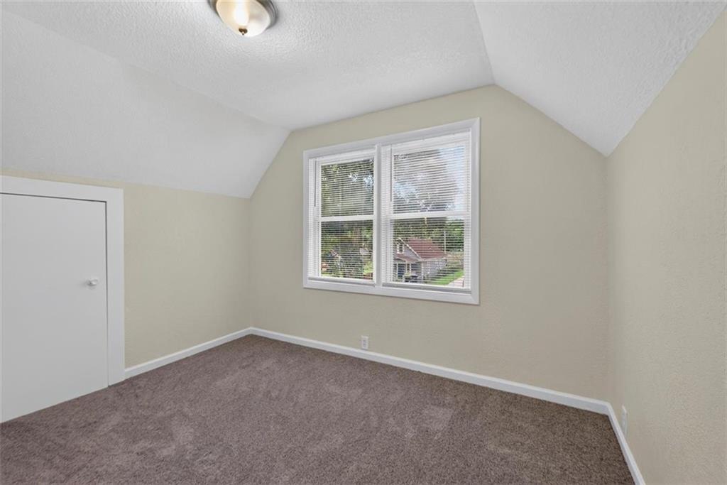 433 Oakley Avenue Property Photo 20