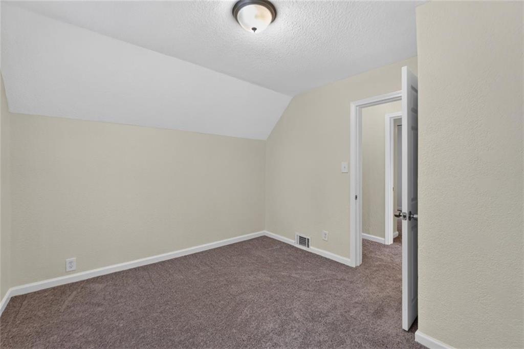 433 Oakley Avenue Property Photo 22