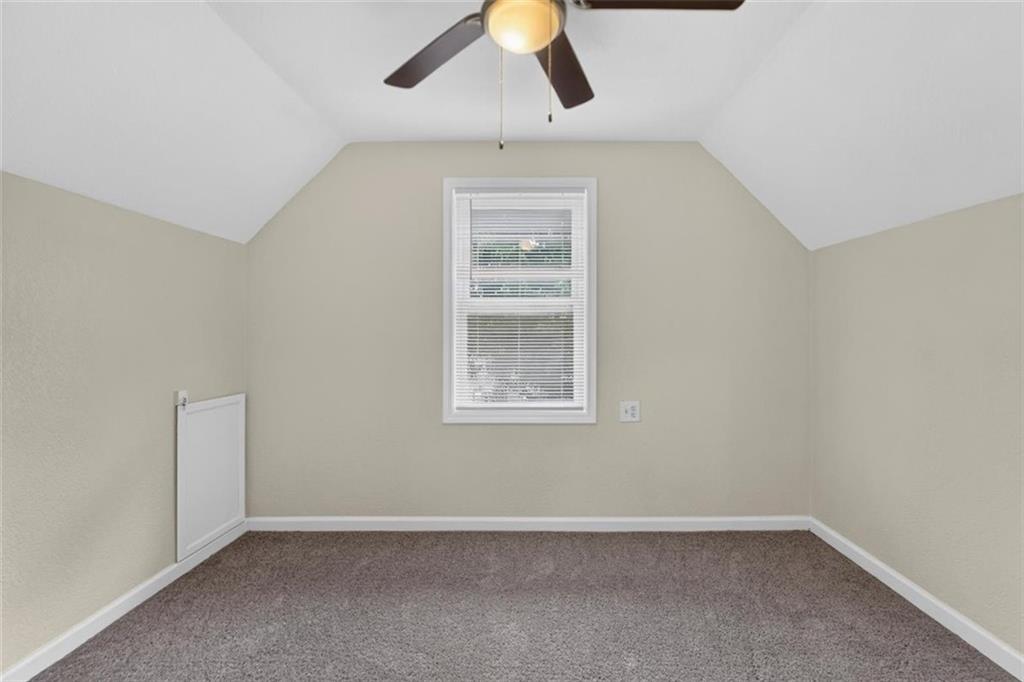 433 Oakley Avenue Property Photo 26