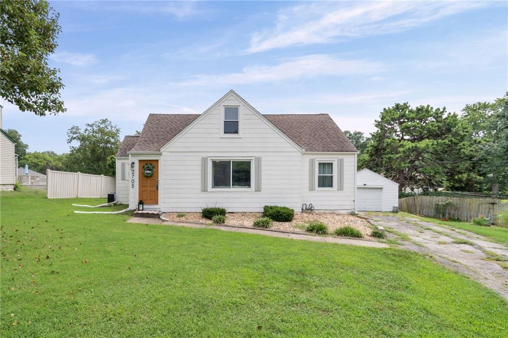 2705 Beverly Circle Property Photo 1