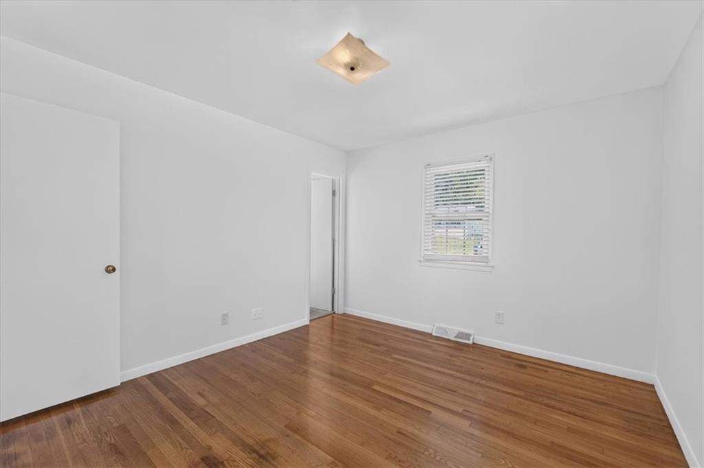 5913 W 101st Place Property Photo 19