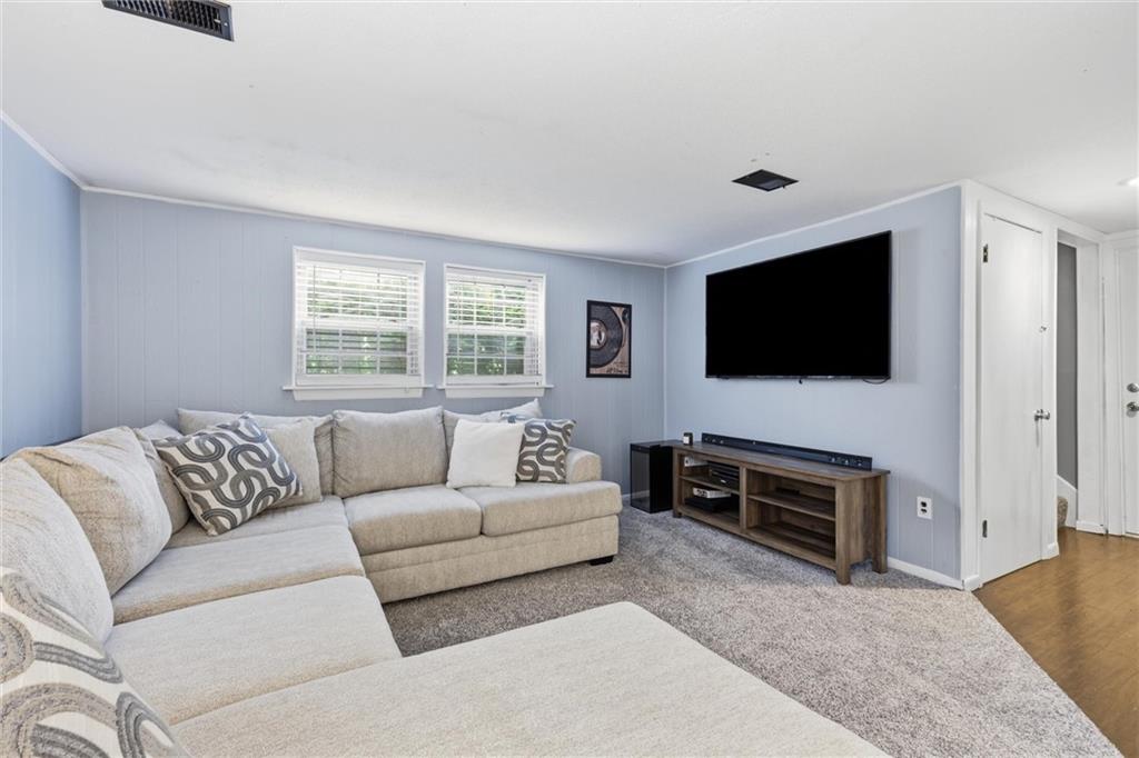 1729 W Normandy Drive Property Photo 13