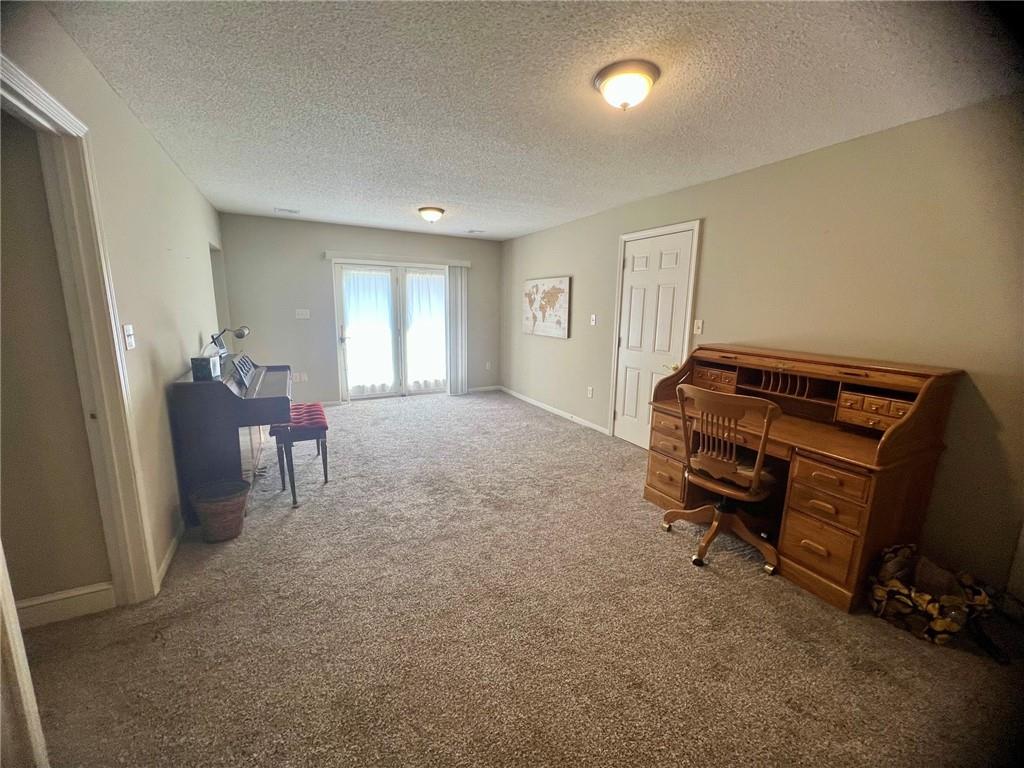 12109 E 49th Terrace Property Photo 32