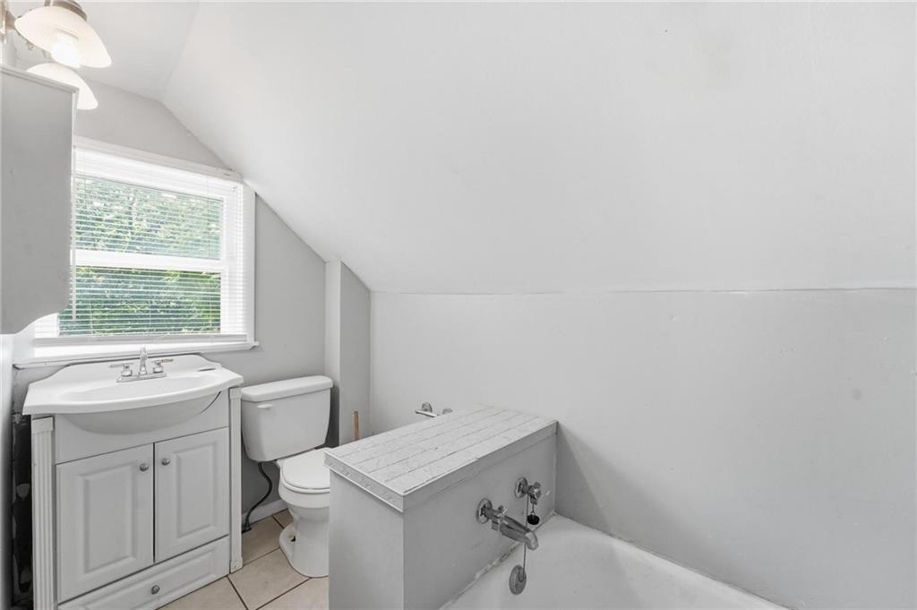 812 Cedar Street Property Photo 14