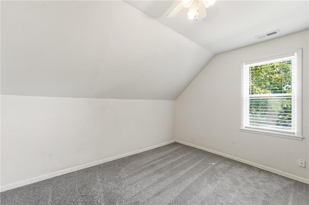 812 Cedar Street Property Photo 15