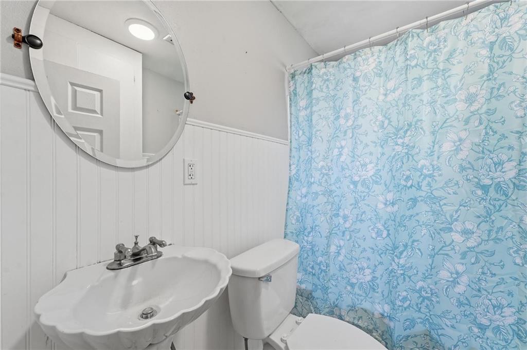 812 Cedar Street Property Photo 18