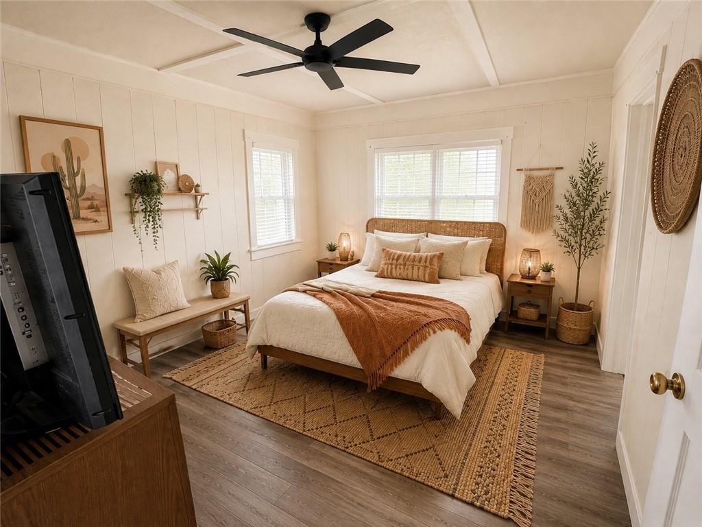 424 Thompson Avenue Property Photo 7