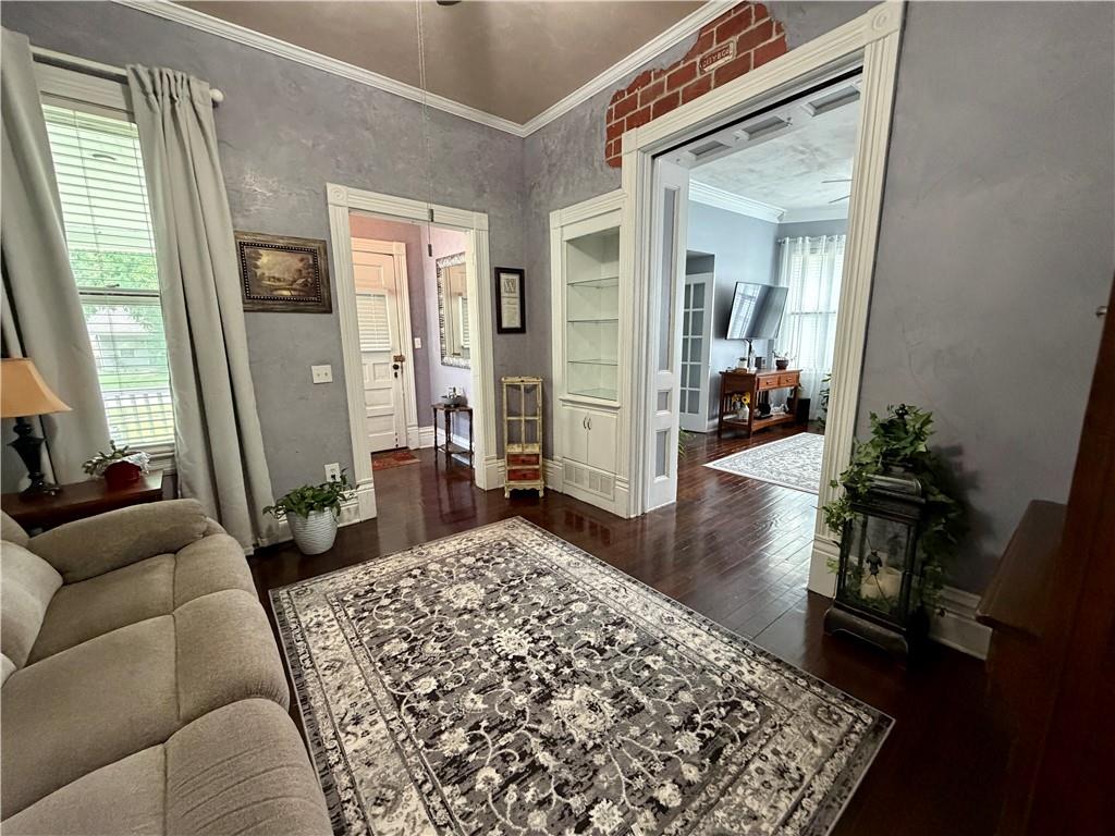 610 S Maple Street Property Photo 6