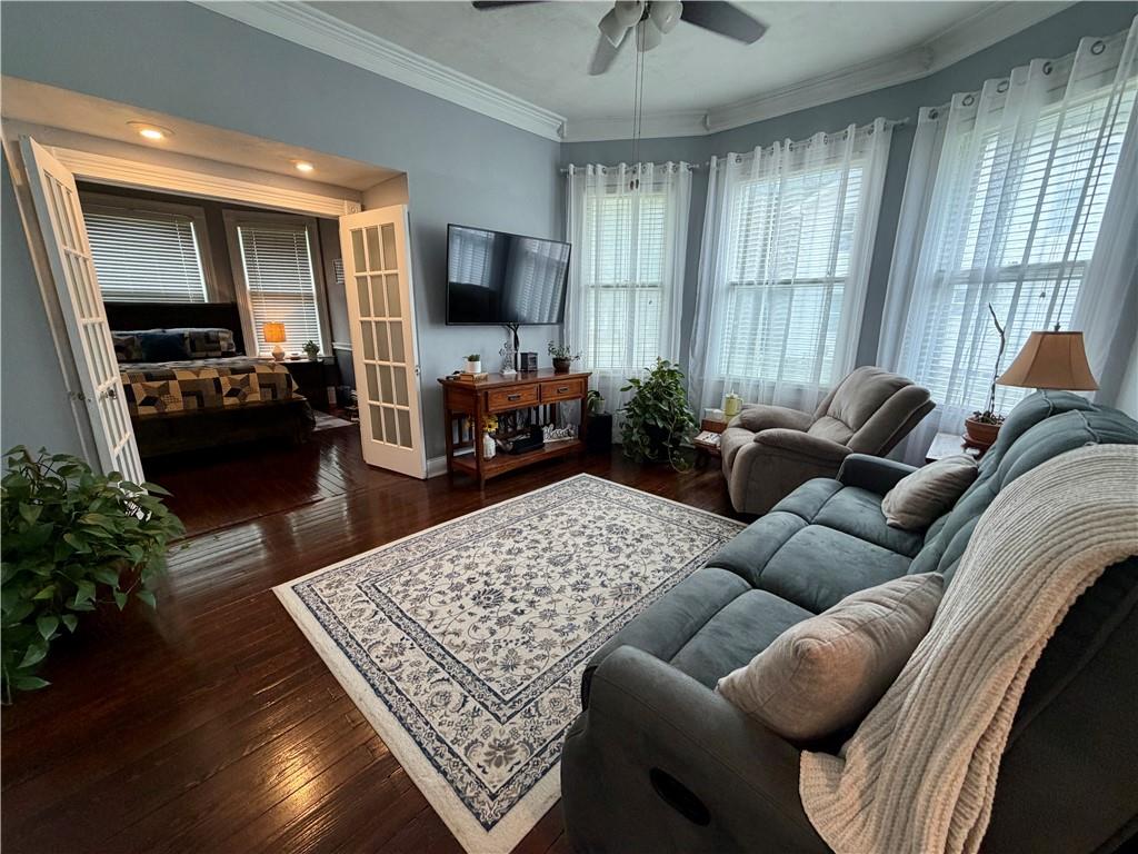 610 S Maple Street Property Photo 8