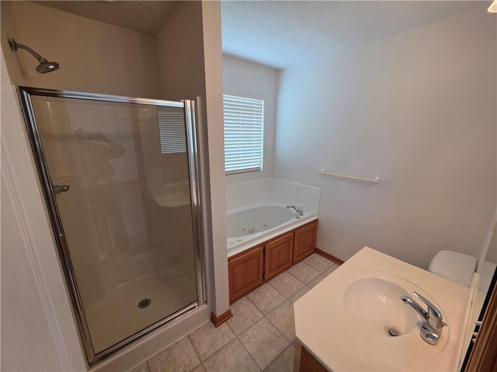 404 Blue Grass Drive Property Photo 11
