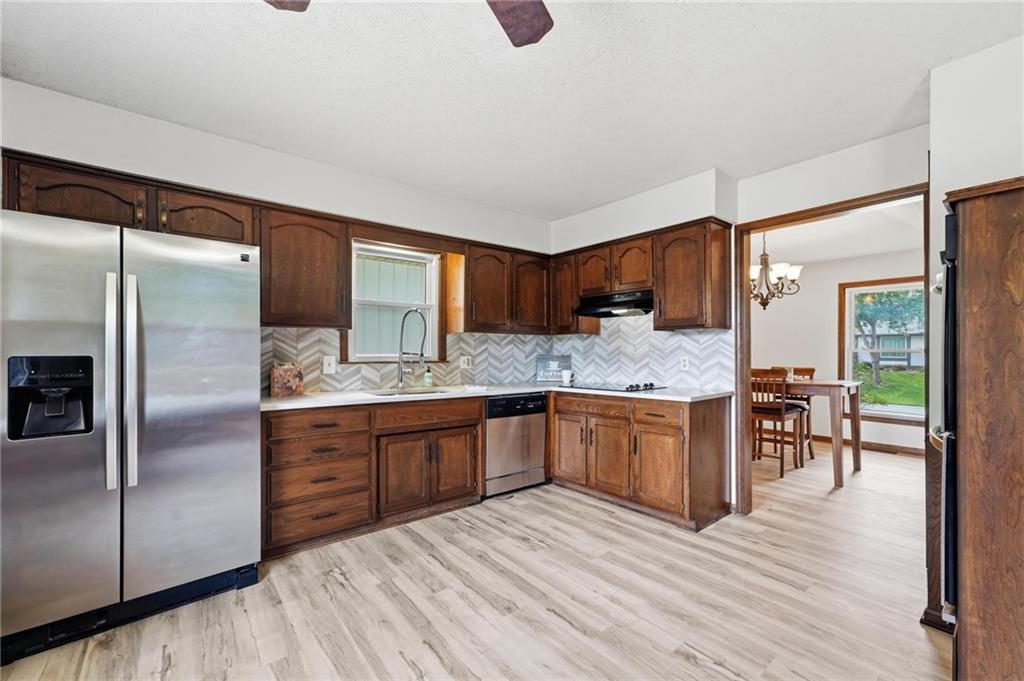 400 S Normandy Drive Property Photo 8