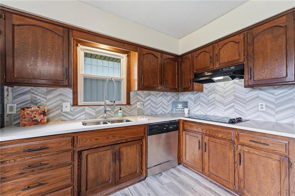400 S Normandy Drive Property Photo 10