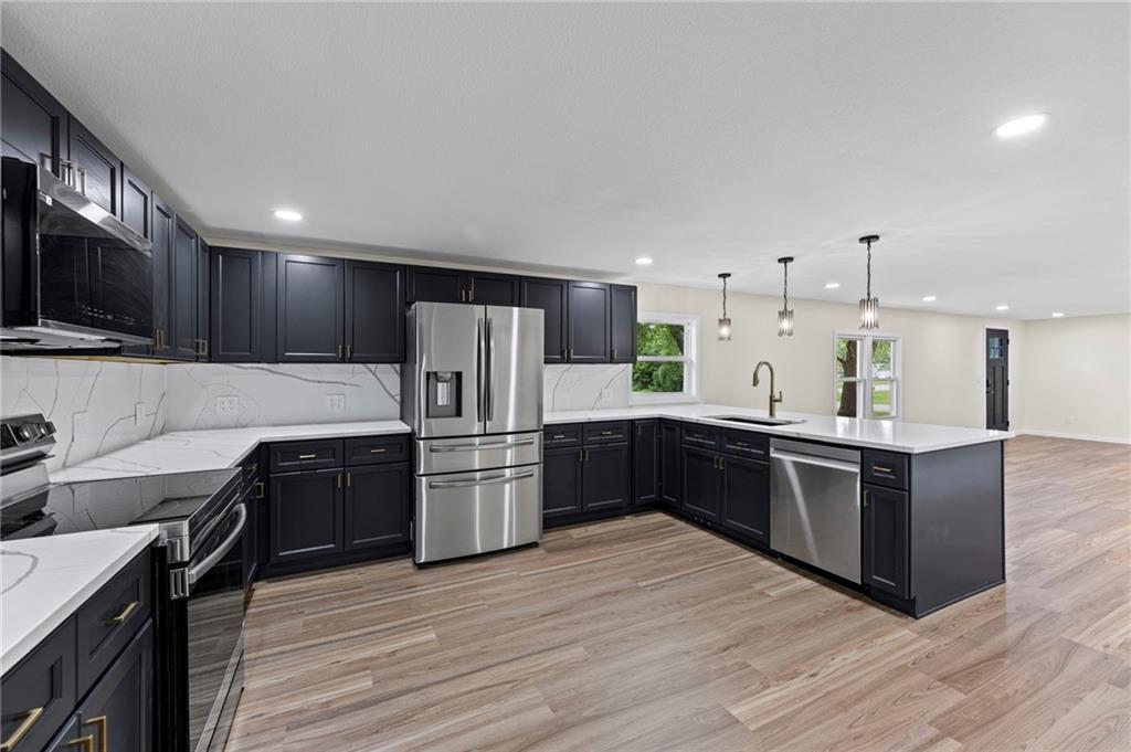 39135 Plum Creek Road Property Photo 1