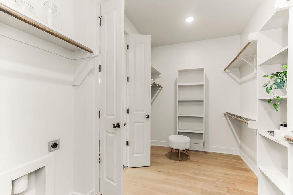 7709 N Merrimac Avenue Property Photo 28