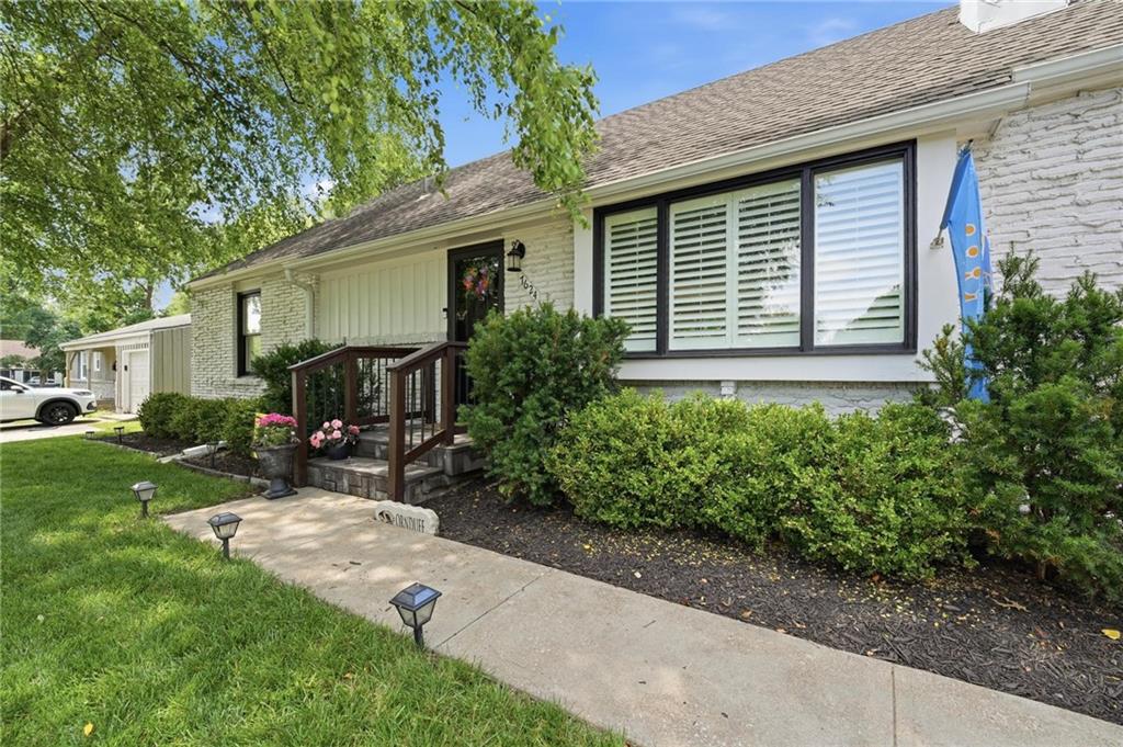 7624 Lamar Avenue Property Photo 4