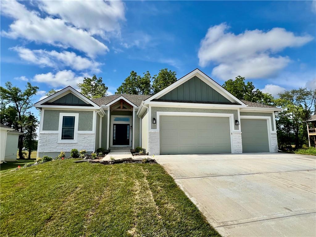 512 Skyview Lane Property Photo 3