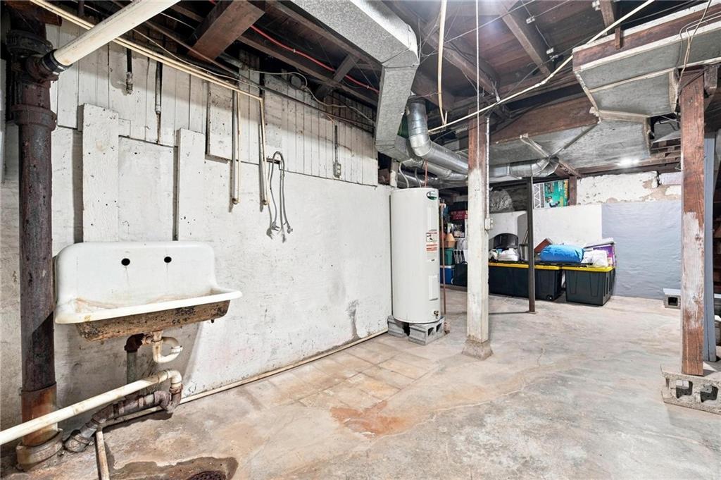 202 E Main Street Property Photo 35
