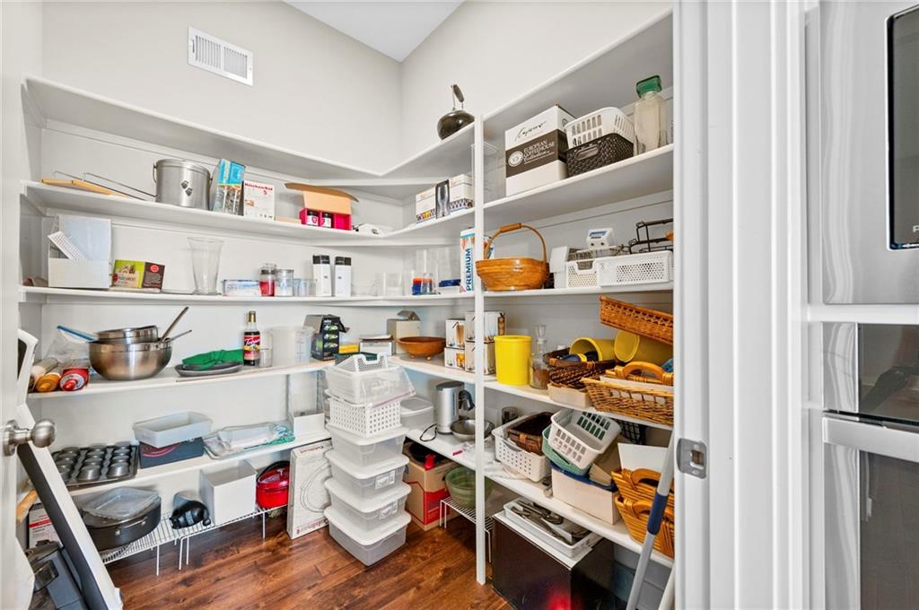 17048 W 168th Place Property Photo 11