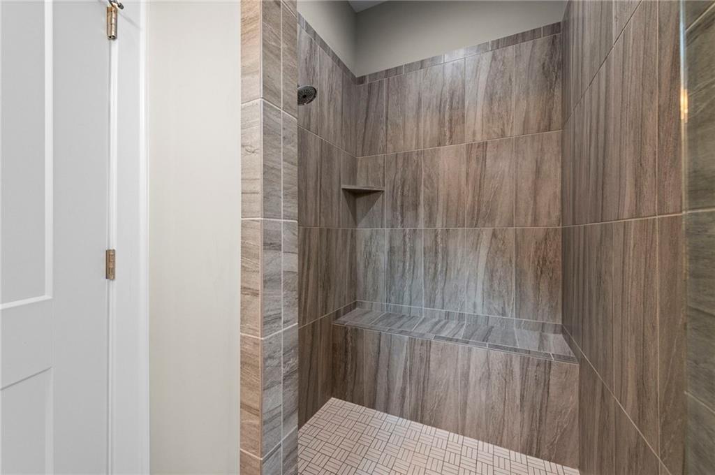 17048 W 168th Place Property Photo 27