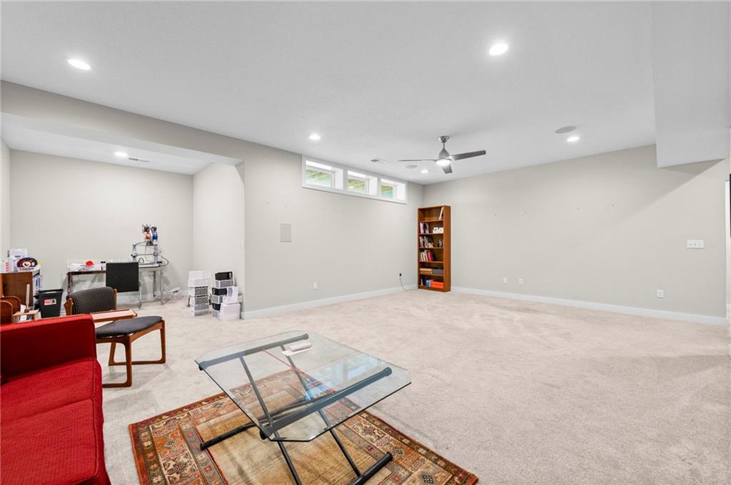 17048 W 168th Place Property Photo 29