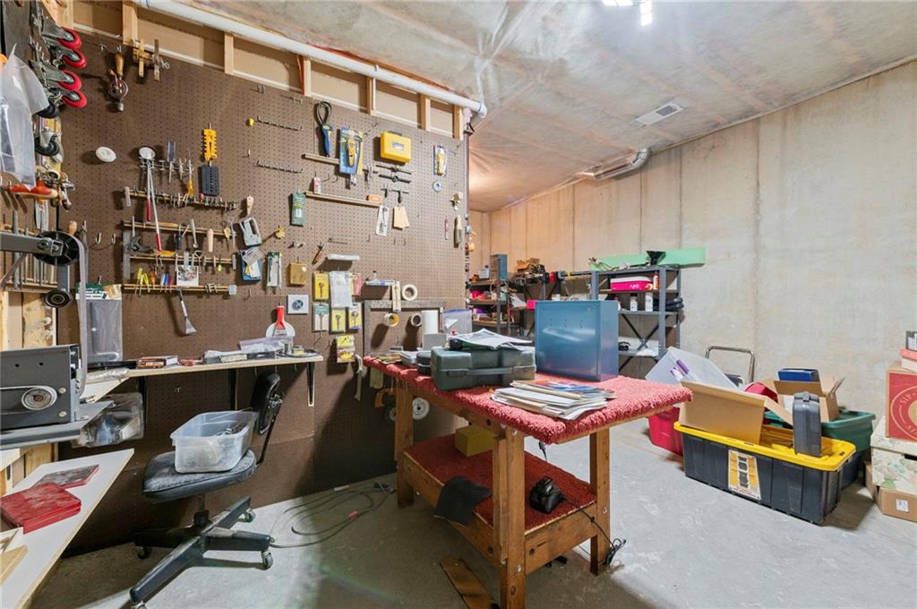 17048 W 168th Place Property Photo 39