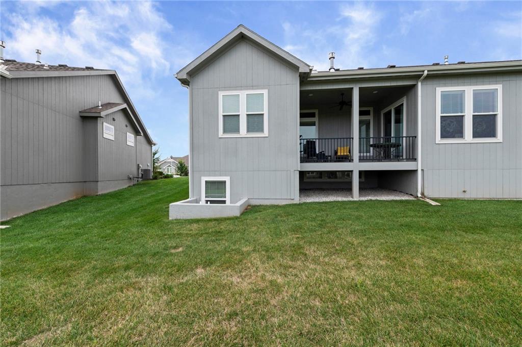 17048 W 168th Place Property Photo 40