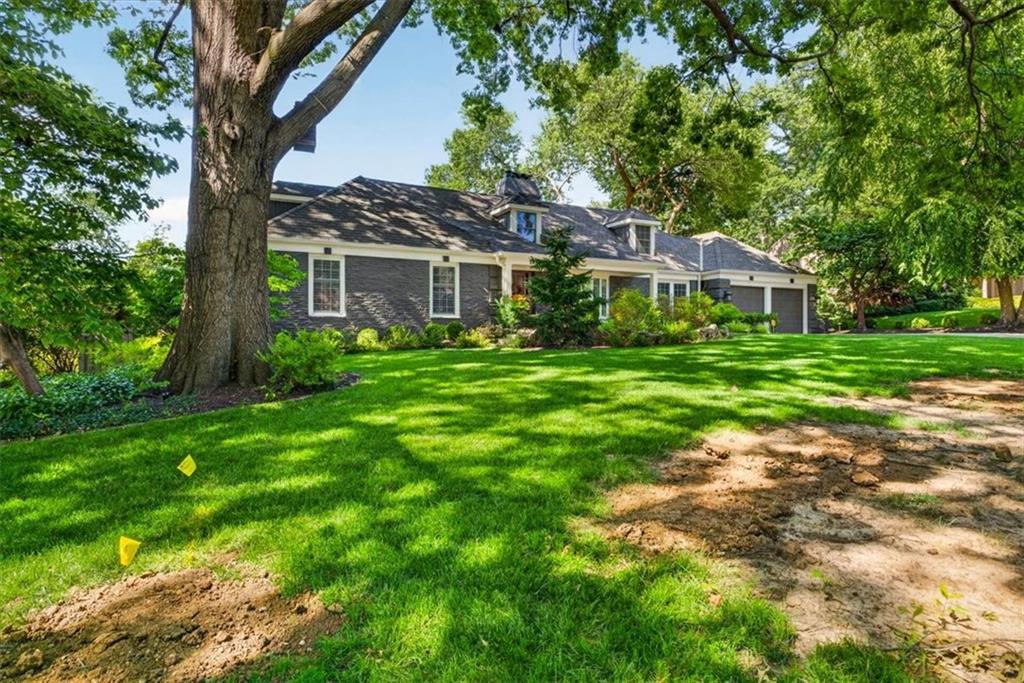 2800 W 68th Street Property Photo 3