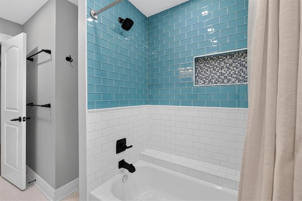 2800 W 68th Street Property Photo 23