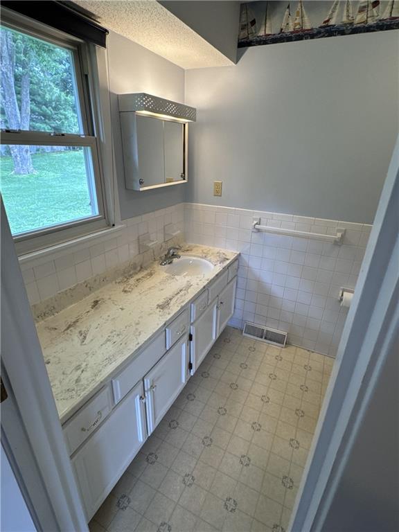 7724 Nw Eastside Drive Property Photo 22