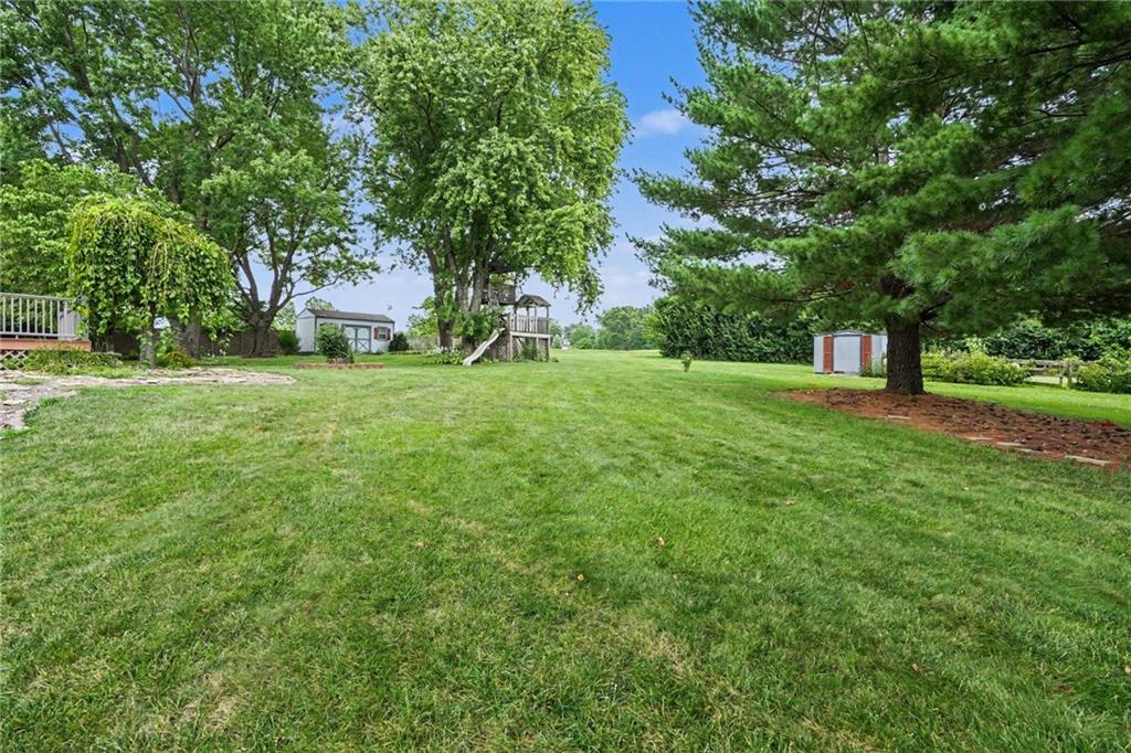 2100 Crescent Drive Property Photo 26