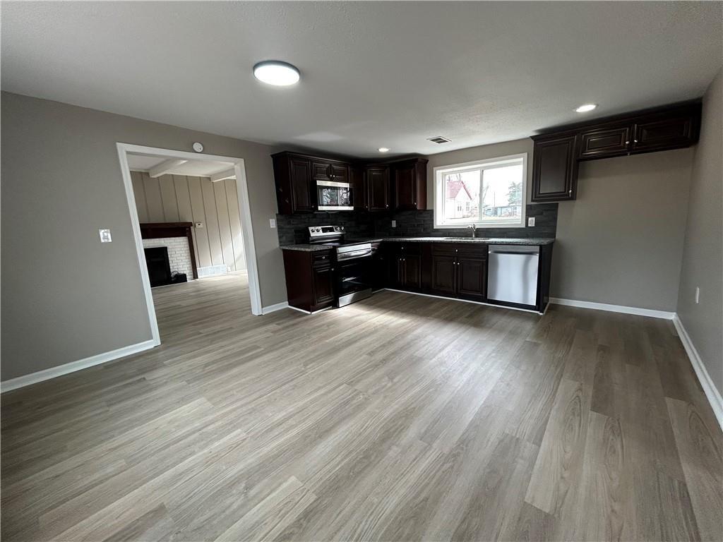 4703 N Hifner Street Property Photo 4