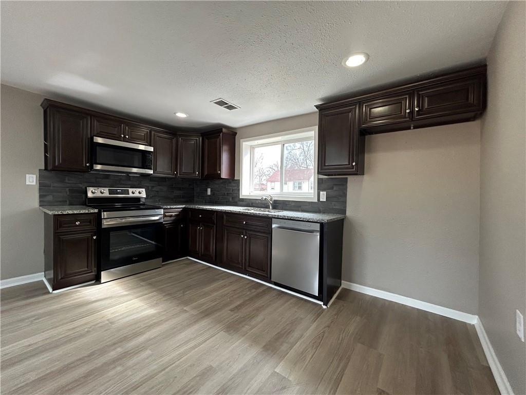 4703 N Hifner Street Property Photo 5