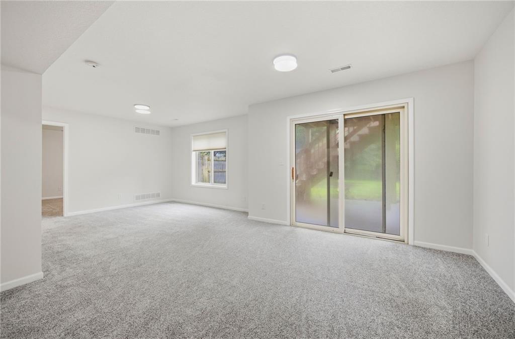 805 N Fieldstone Drive Property Photo 33