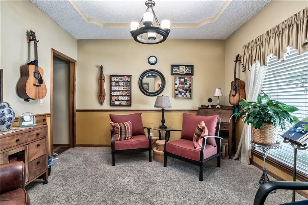 18502 W 114th Street Property Photo 14