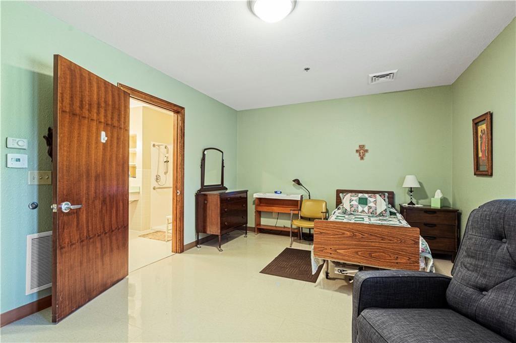 908 Franciscan Way Property Photo 47