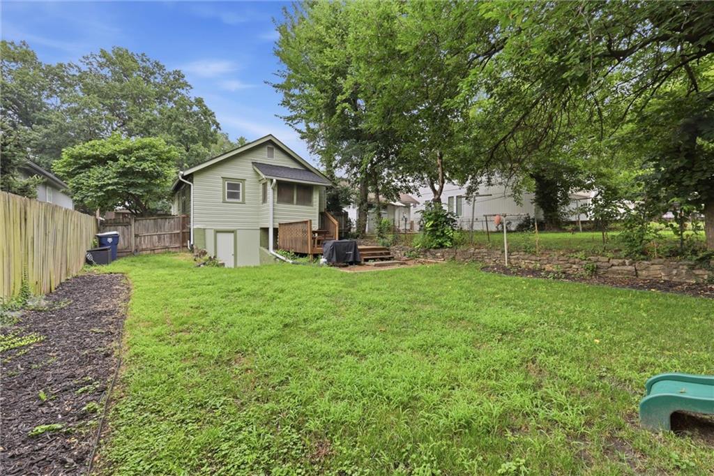 211 W 77th Terrace Property Photo 34