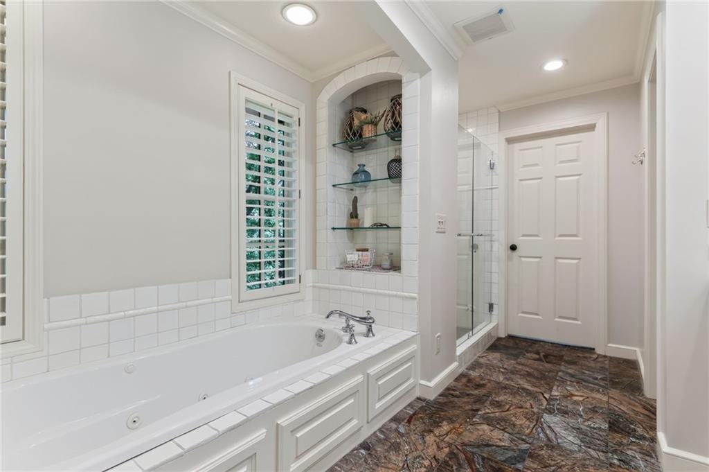 1340 Camelot Drive Property Photo 34