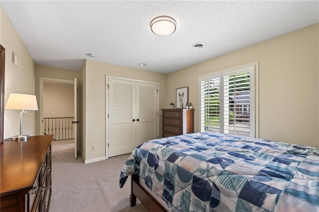1340 Camelot Drive Property Photo 41
