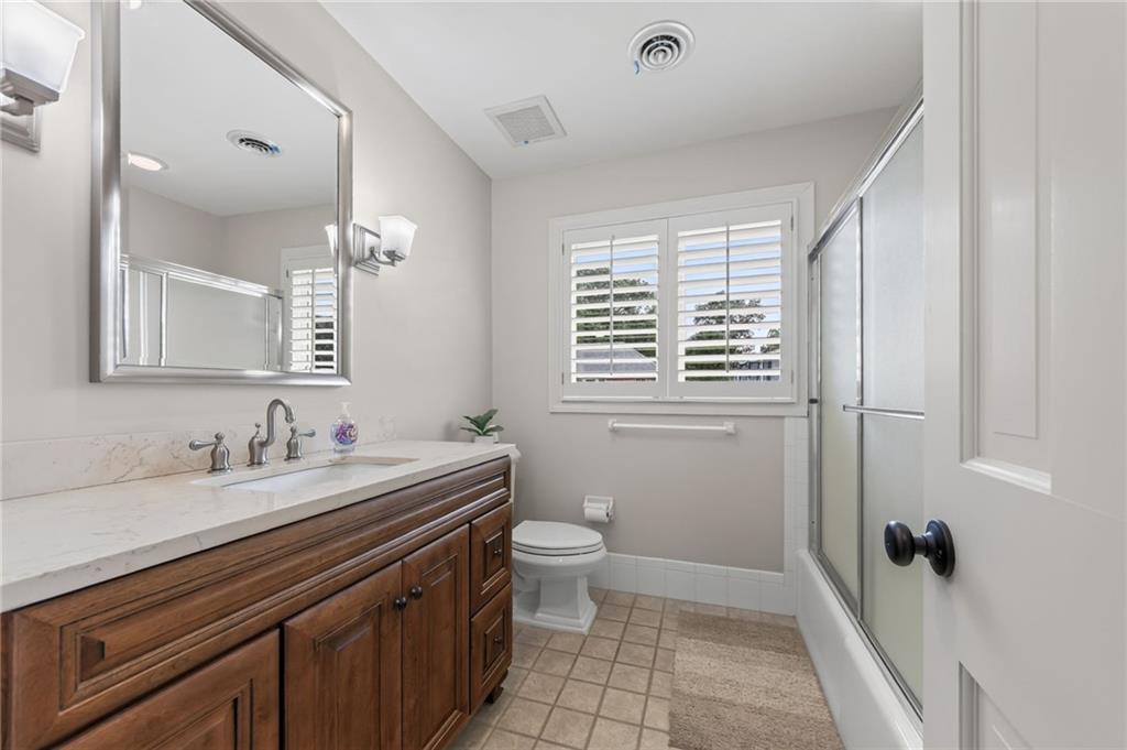 1340 Camelot Drive Property Photo 42