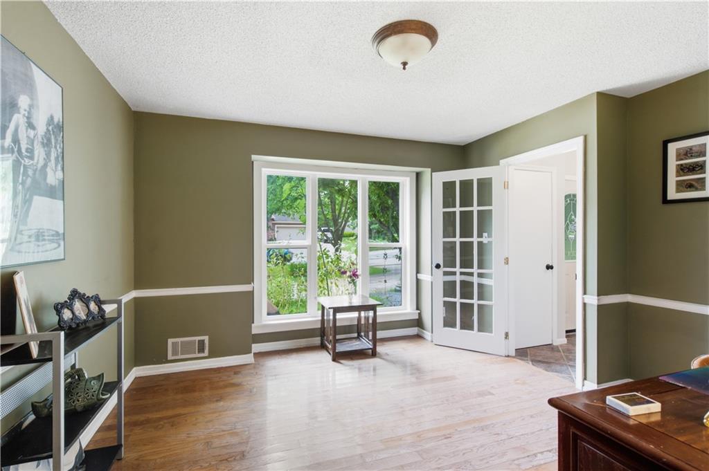 12739 Overbrook Road Property Photo 8