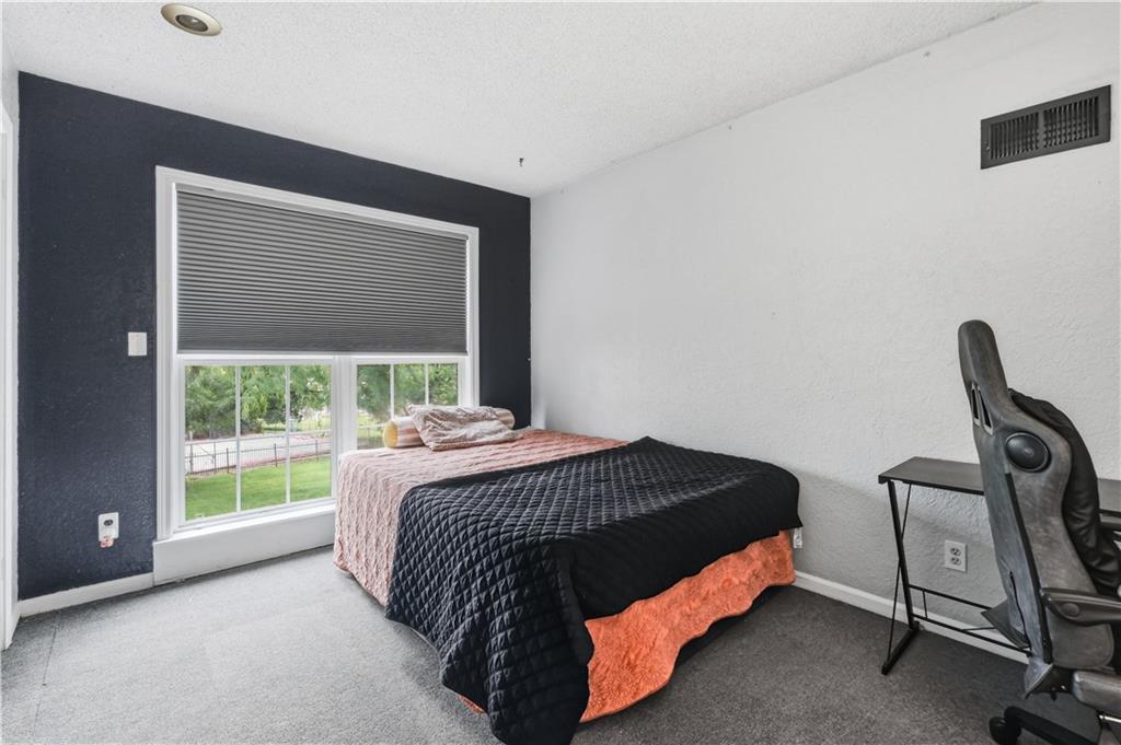 12739 Overbrook Road Property Photo 16