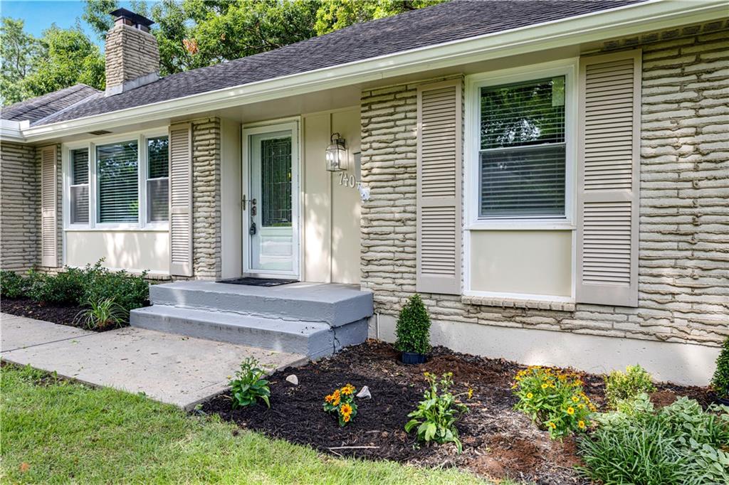 7404 Willow Avenue Property Photo 4