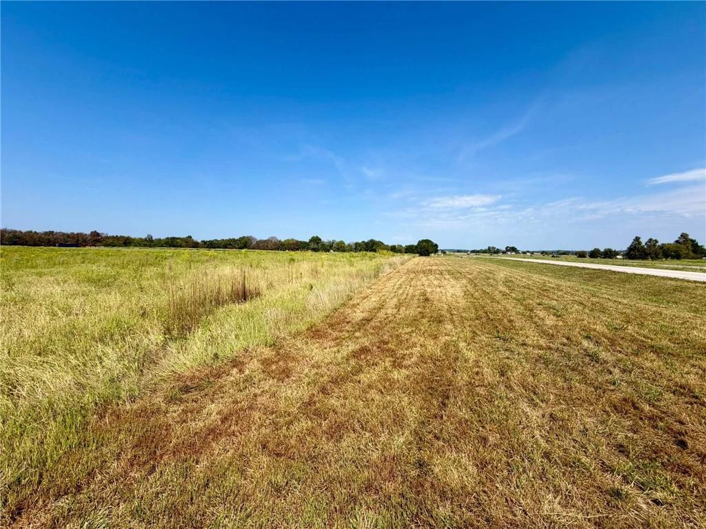 29610 S West Outer Road Property Photo 3